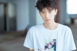 赵英博小时候照片,赵英博童年照片里的温馨回忆