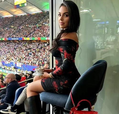 乔治娜图片,探寻古典与现代交融的时尚传奇